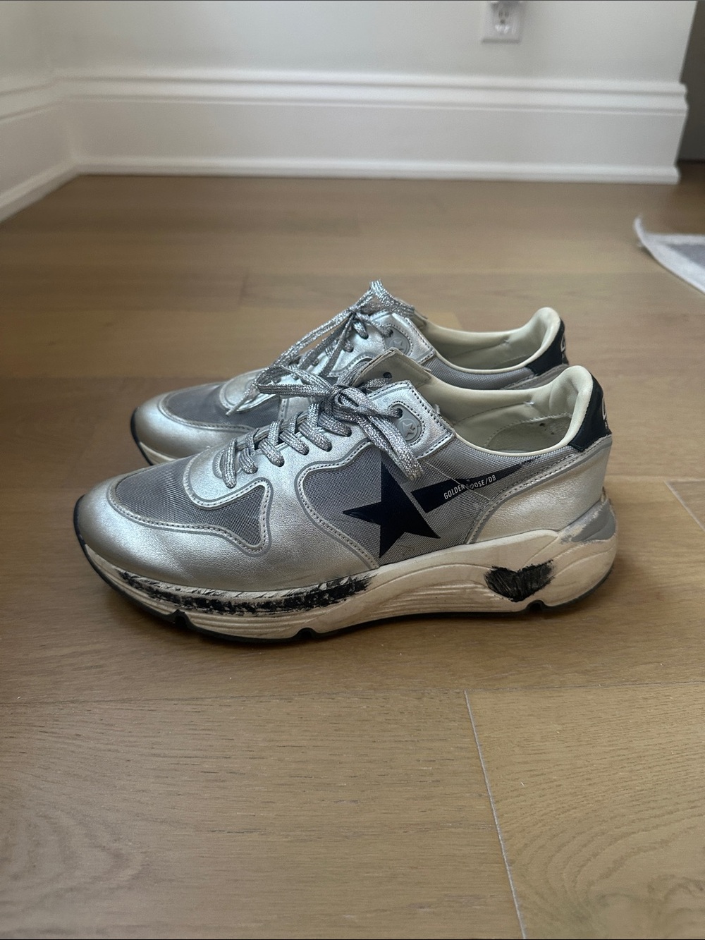 Golden Goose Sneakers